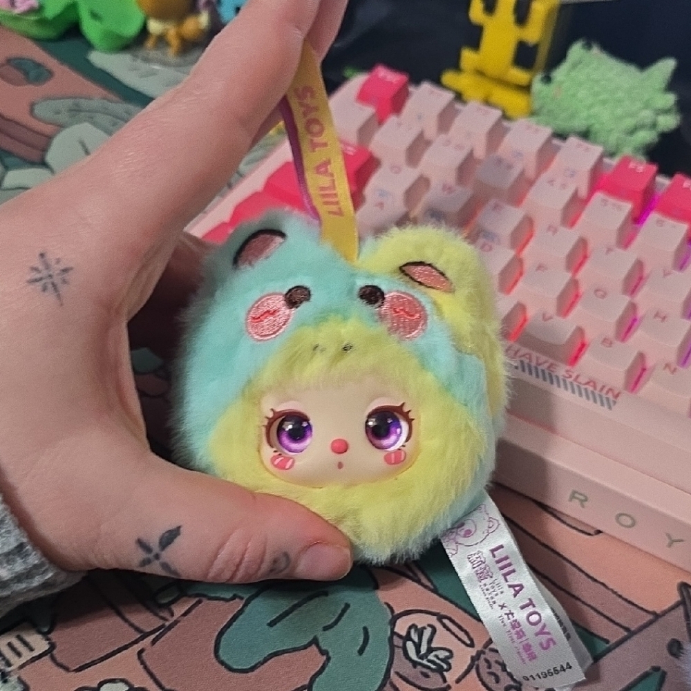LILIA TOYS Plush Keychain